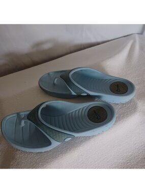 Nike Y2K Blue Slide Sandals Textured Sole Comfort Grip Lightweight Women Size 7